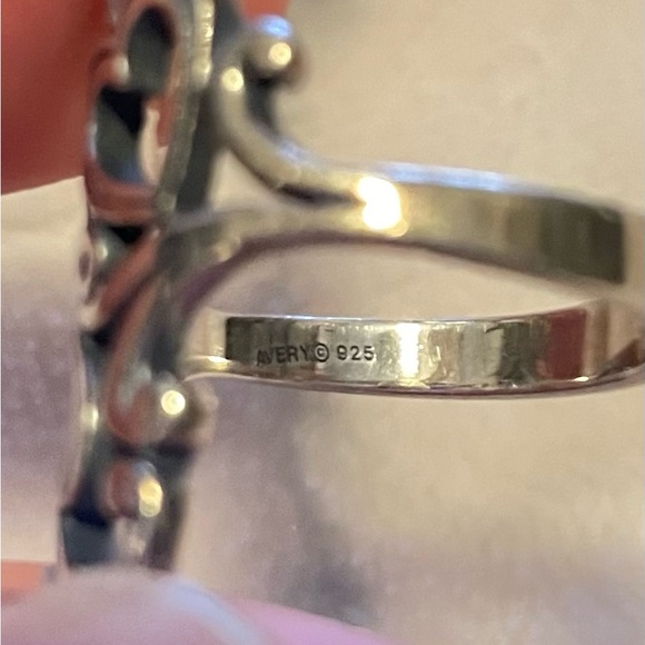 James Avery Swirls And Scrolls Heart Ring - Picture 4 of 4